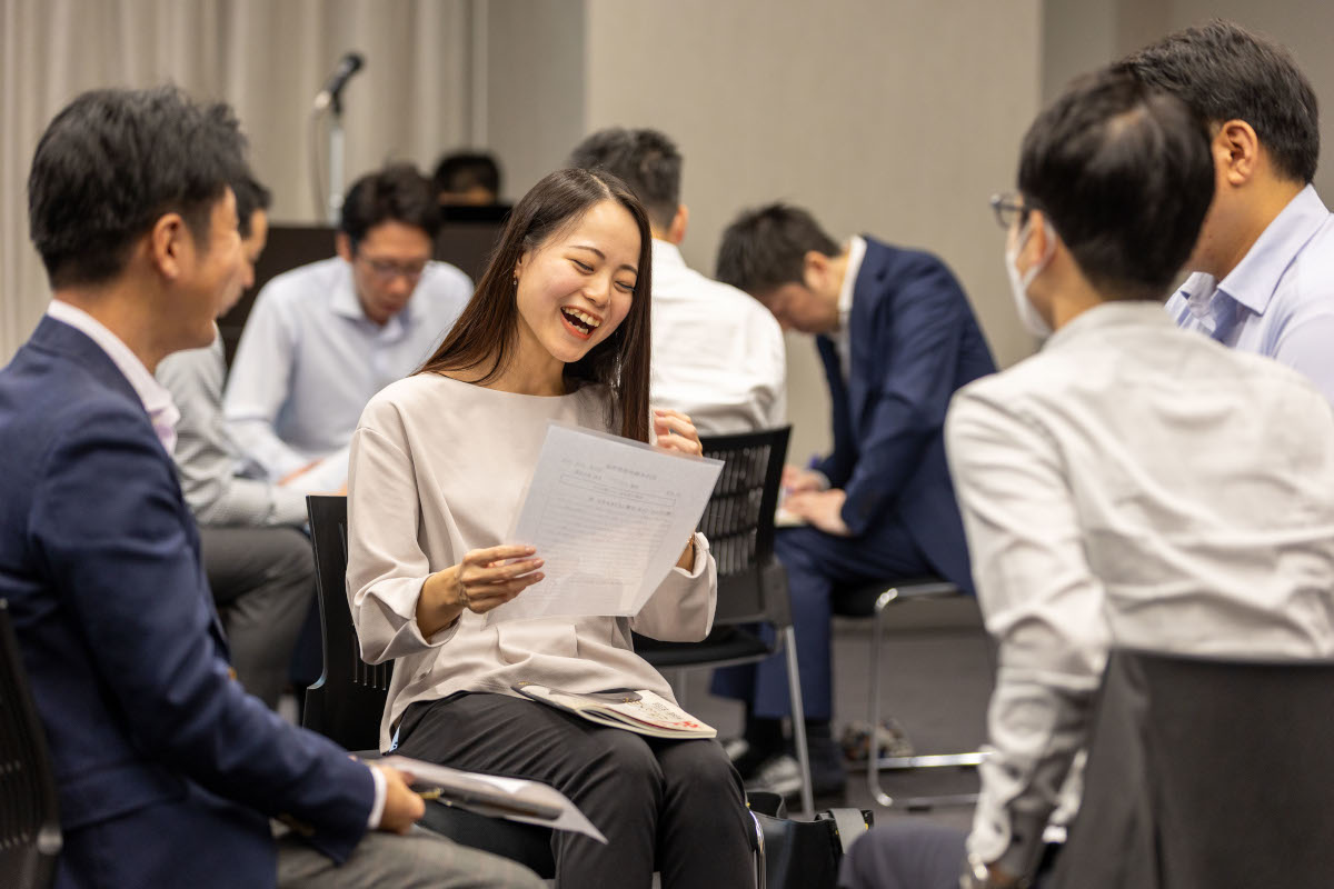 人間力を高め、“個と他”を認める取り組み。人間学を学ぶ社内木鶏会「MOKKEI」